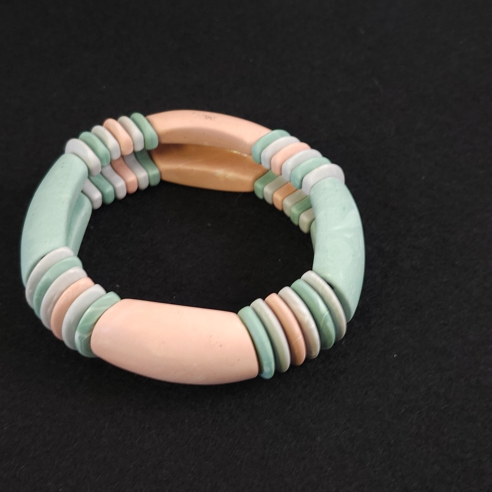 1980s Avon‎ Vintage Sirocco Elastic Stretch Bracelet Pastel Colors Pink Blue